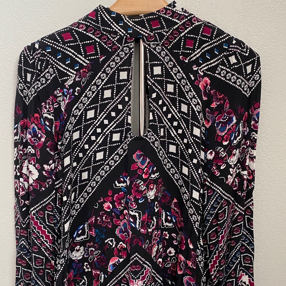 Geometric Floral Long Sleeve Keyhole Dress